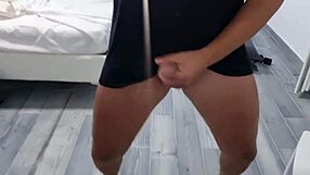 Masturbazione Maschile Ragazzo Hot Italiano Si Sega E Sborra Con Un Cazzo Pazzesco E Parla Sporco