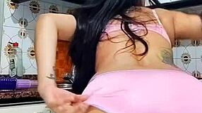 colombian housewife flashes big ass with dildo