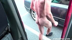 10 mature cumshots in a van, so hot 😏