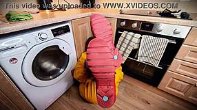 give me a cum and piss party now!