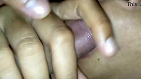 Veninde suger pik, jeg får hende til at sprøjte i munden