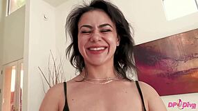 hot babe robbin rose takes double penetration with double vaginal