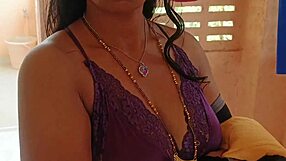 Delivery boy fucks hot bhabhi passionately