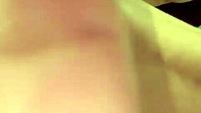 Rebolando Meu Rabo Gordo e Buceta nas Férias em Cali POV.