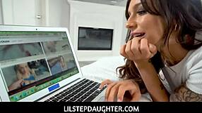 Lilstepdaughter - Hot Teen 18+ Stepdaughter Nude And Sexy