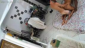 Corno Filma Esposa Sendo Esfolada Por Vários Machos E Por Todos Os Buracos