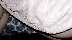 Neighbor of my best friend wants to play in homemade fucking cumshot