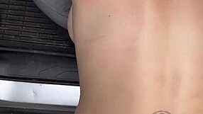 Big booty hooker rides customer with emotion