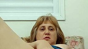 Mature Milf Shows Big Tits and Pussy Lips Solo