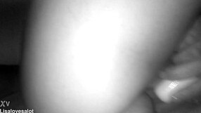 Darkroom pussy insertion 😈