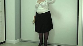 Mature Teacher Shows Big Ass And Tits Behind Scenes At Photo Shoot