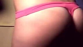 中国Jazmin，18+少女，害羞笑容下隐藏狂野一面