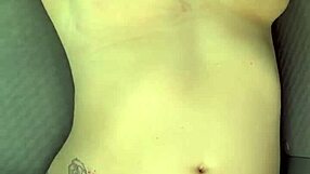 Big booty hooker rides customer with emotion