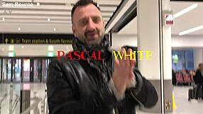 Latina Samgria Enjoys Juicy Cunilingus