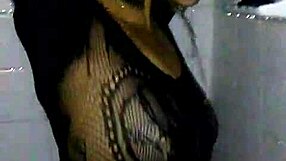 Wow, brook starr showers as a slut with dildo toys and monster cock sucking!