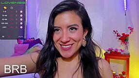 I love how colombian babes shake their sweet asses