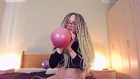 Custom balloon video featuring alternative curvy mommy