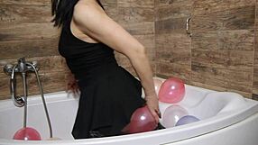 Oldies balloon fetish compilation?