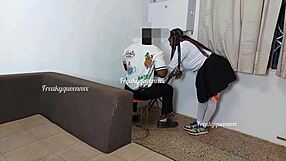 ครูเย็ดฉันตอนแม่หลับ รักษาความลับ