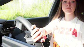 Hej, hočeš videt, kako pojebem to cosplay pico dekle?