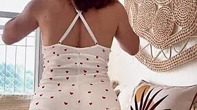 Milf guides dildo masturbation