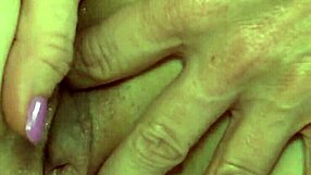 Dominant Mature Lesbian Shows Teen Friend Who's Boss In Tribbing!