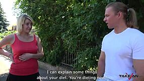 A casual sex encounter with a girl of average weight and short hair in a van