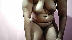 indian webcam girl takes hard fuck