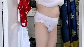 Ever Peep on Granny MariaOld in Toilet or Join Her Evening Jerk Instructions?