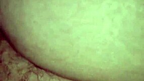 Milf Rubs Cum into Cervix During Pregnant Masturbation for Creampie