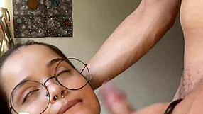 Gozando Na Garganta Da Novinha Gulosa Debora Prado Que Fez Um Boquete Profundo No Meu Pau Grande E Cavalgou Gostoso