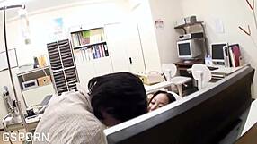 Japanese nurse seduces with blowjob in hospital