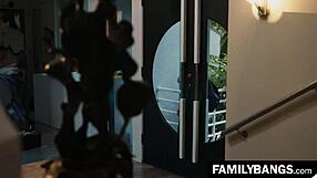 Housewife fucks young masseuse Alexis Fawx