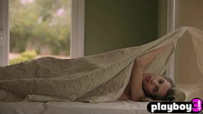 Francy Torino, Sexy Italian Milf, Posed Naked On Lazy Sunday!