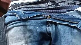 Рабочий с толстым хуем розовой головкой дрочит в домашнем видео