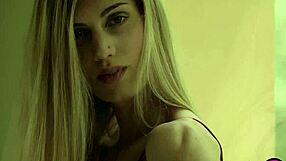 Francy Torino, Sexy Italian Milf, Posed Naked On Lazy Sunday!