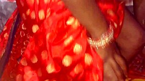 Nagyfőnök baszza a legjobb alkalmazottait irodában csak a magányos csaj