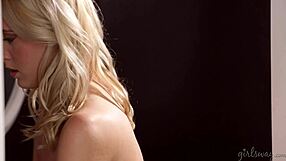 Veronica Vain, Jojo Kiss, And Cadence Lux In Lesbian Threesome