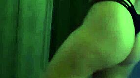 gostosa bunduda parades in lingerie for halloween