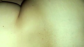 Mi novia rogó creampie anal profundo actuando puta tatuada