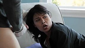 Dana Vespoli vuelve pa sexo salvaje con dos tíos. Joder, doble penetración y garganta profunda... ¡brutal!