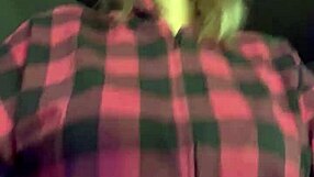 Gym babe flashes wet tits outdoors intensely