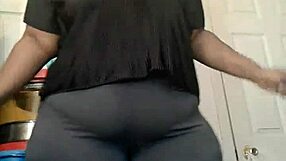 i can't resist this dominican housewife's juicy ass