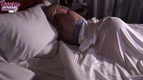 Babysitter meets Seth Brogan for a quick chat with Minxx Marley.