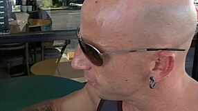 Olha Essa MILF Latina Gostosa Cavalgando o Pauzão Enorme do Barry Scott