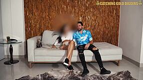 Troia latina sexy ingannata per scopata dura