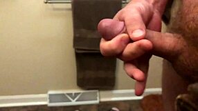 Slow Motion Cumshot in Sensual Display