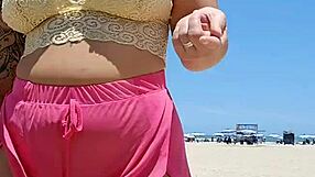 I Found a Lover at the Beach and Now Flash My Big Pussy Lips to Tease Him Hard