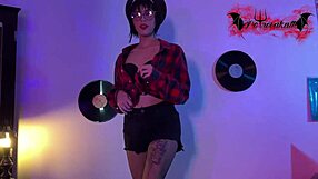 delicious pin up girl gets fucked and humiliated