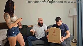 i am wet pizza delivery bille star 3on1 dp dap pee drink and messy cum in mouth